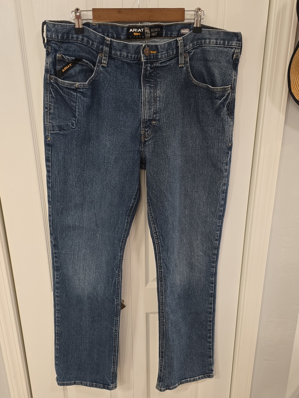 Ariat Men’s Relaxed Straight Jeans in Dark Blue Denim